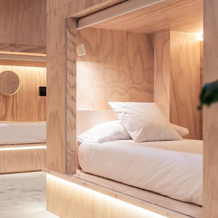 Colo Colo Hostel - Single Private Beds Сан-Себастьян Экстерьер фото
