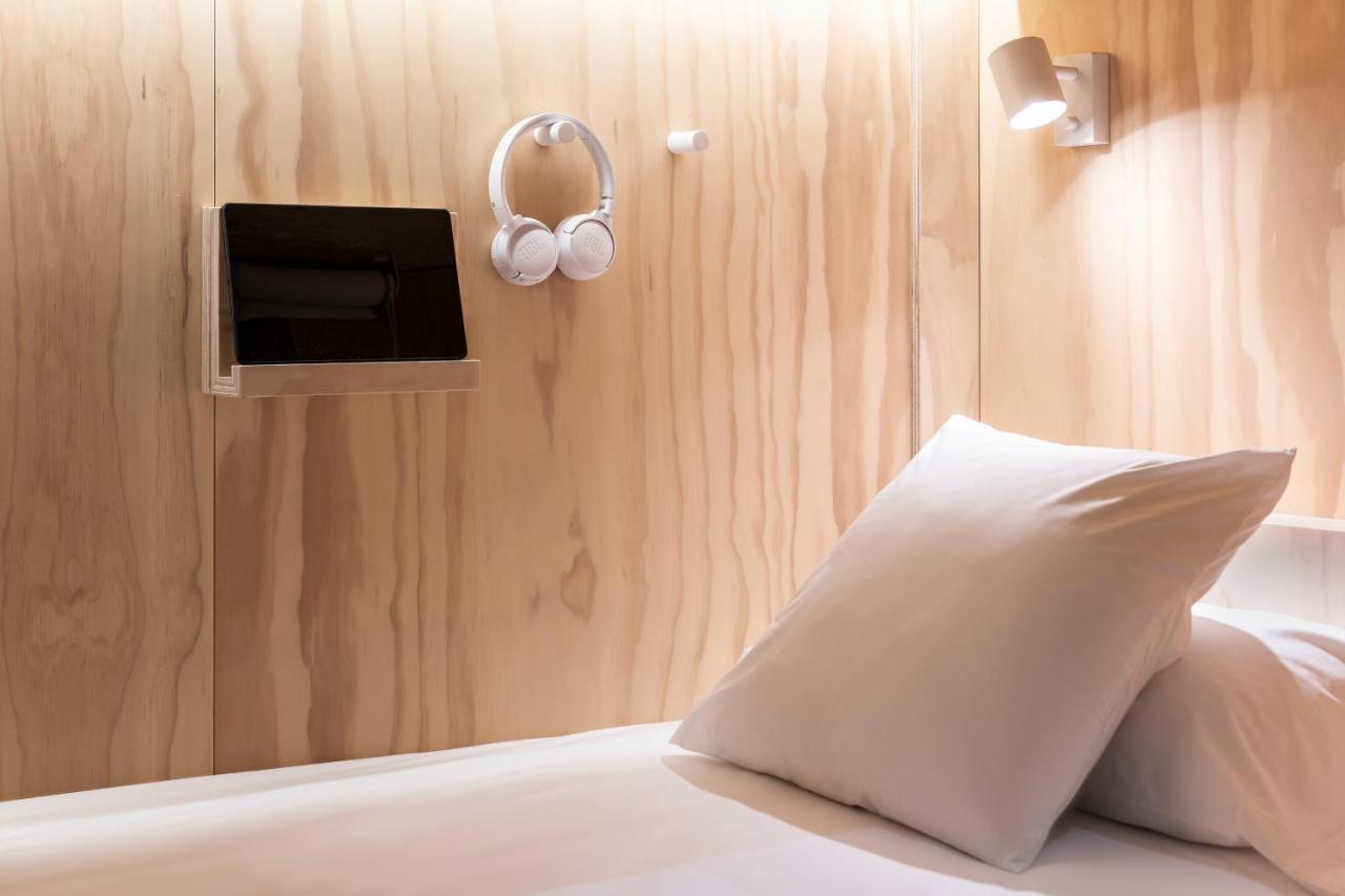 Colo Colo Hostel - Single Private Beds Сан-Себастьян Экстерьер фото